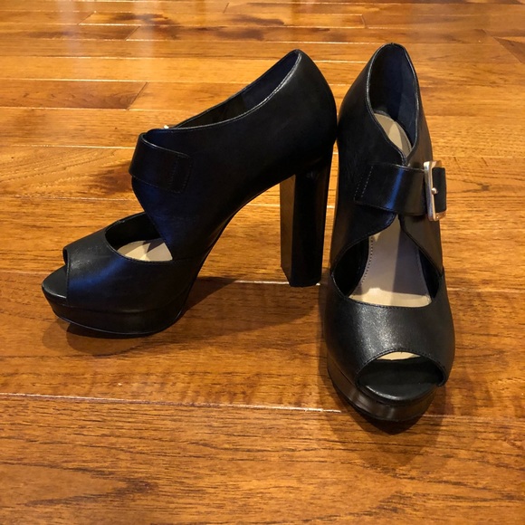 Michael Kors platform sandal - Picture 3 of 5